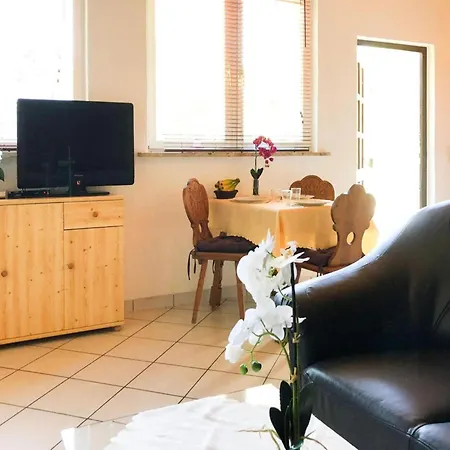 Reihenhaus Am Kummerower See, בית נופש *