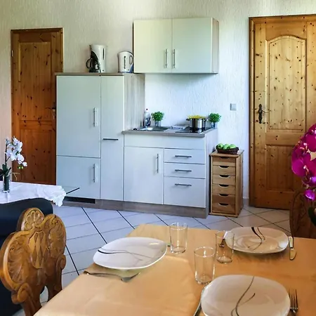 בית נופש Reihenhaus Am Kummerower See,